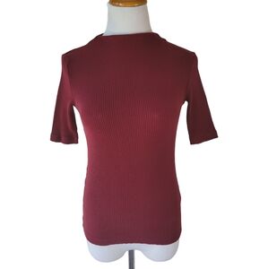 Elegant Burgundy Ribbed Women's Top